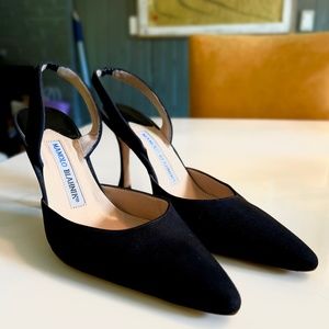 Manolo Blahnik Black Crepe Slingback heels